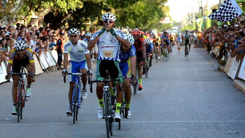El Superclásico “copa” la atención de los deportes por TV