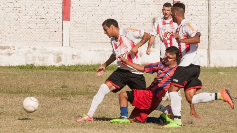 Villa Cubas no pasó del empate ante el “Santo” de Pomán