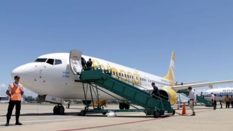 El vuelo promocional de Flybondi aterrizó antes de lo previsto