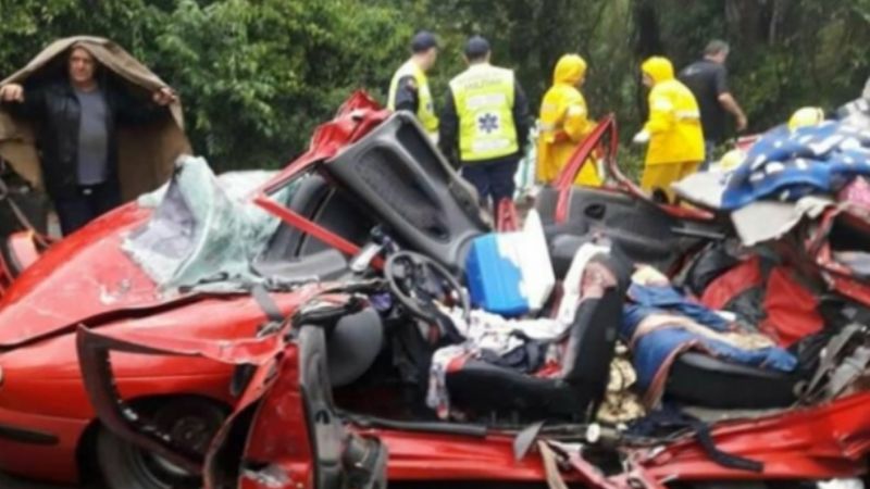 Tres argentinos murieron aplastados por un container en Brasil