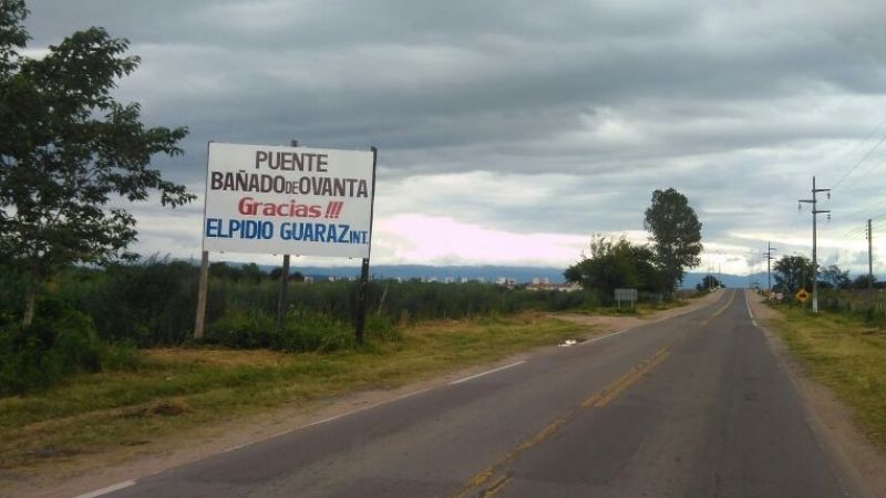 Vialidad Nacional denuncia que Guaráz tapó carteles para promocionar obras que no hizo