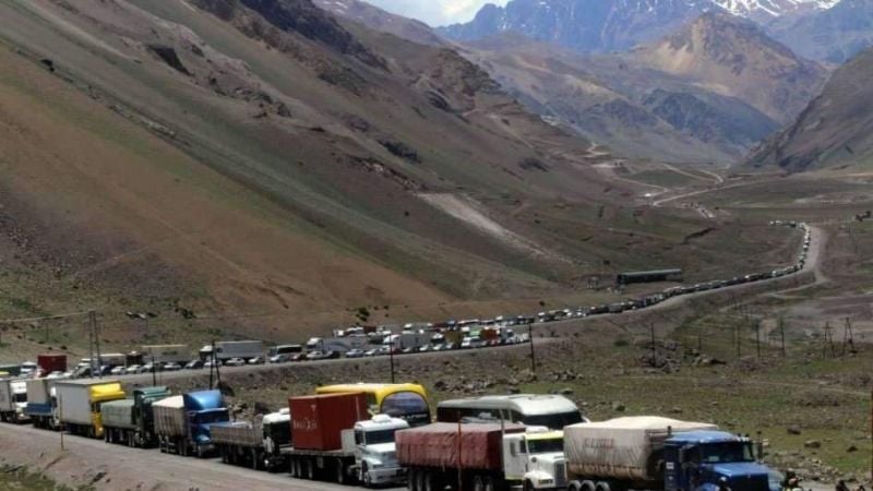 Se cayó el sistema en Los Libertadores y cortaron el tránsito hacia Chile