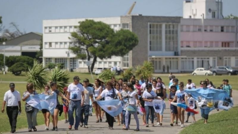 Aguad se reúne con las familias del ARA San Juan