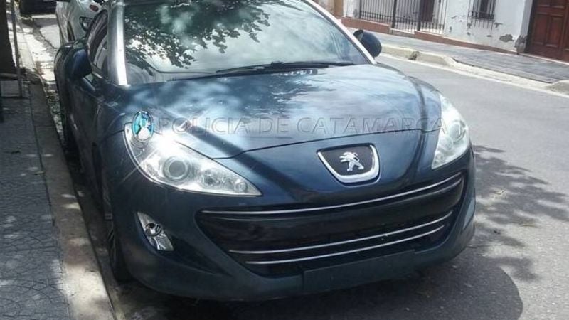 Secuestran valioso auto con pedido de la Justicia de Santa Fe