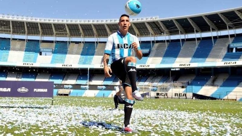 Racing presentó refuerzos con “show” de “Ricky” Centurion