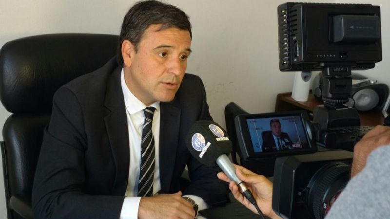 “Para poder recibir los fondos, los intendentes deben presentar proyectos"