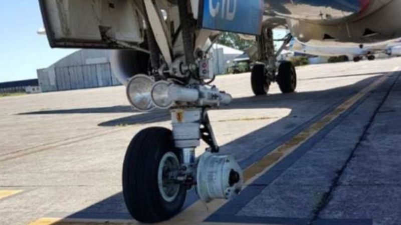 Avión de Austral perdió una rueda en el aeropuerto de Mar del Plata