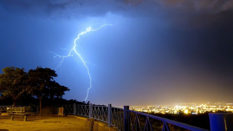 Esta vez alertan por tormentas eléctricas con granizo