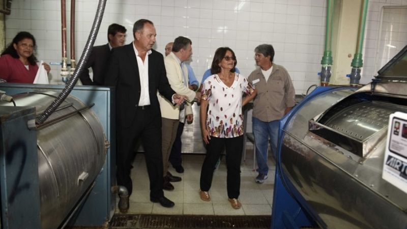 Lucía entregó equipamiento para el Hospital de Niños