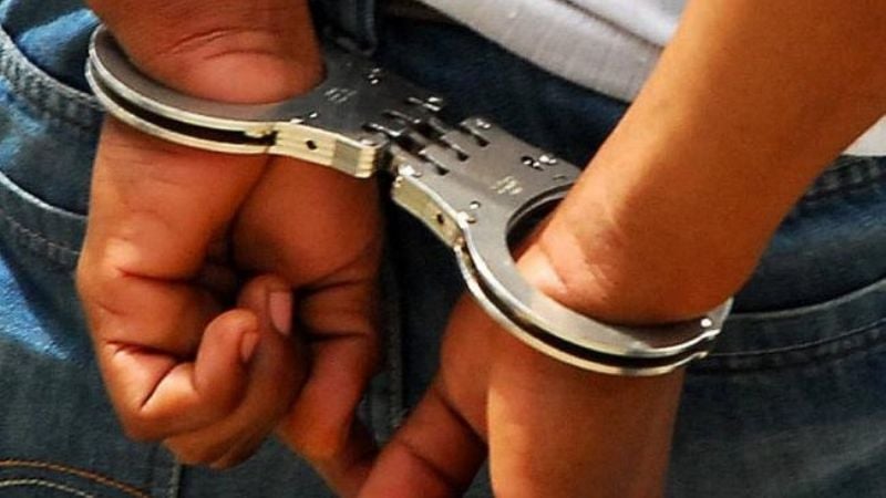 Aprehenden a un joven por violar una medida judicial