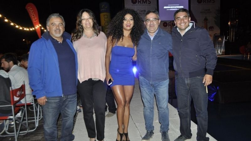 Kate Rodríguez desfiló anoche en El Rodeo