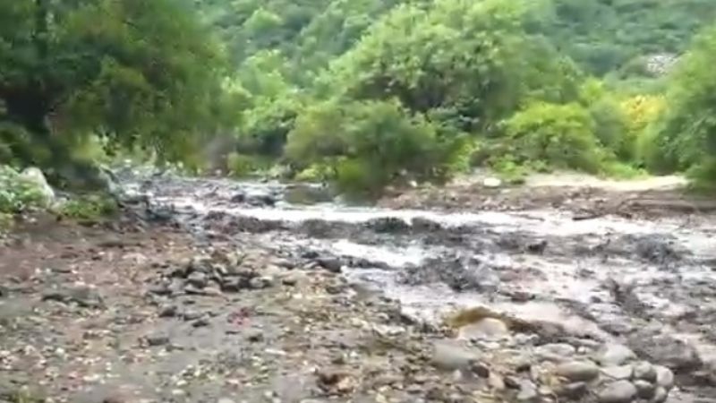 Impresionante crecida del río San Gerónimo