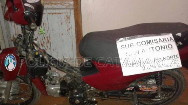 Aprehenden a dos hombres en moto