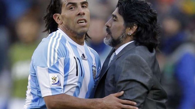 "Llenó la bolsa de Papá Noel de dólares y volvió a Boca"