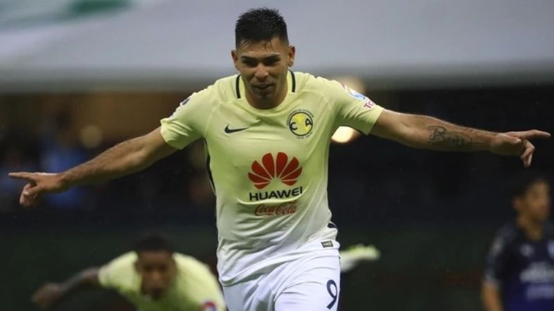 Después de Armani y Pratto, suena Silvio Romero