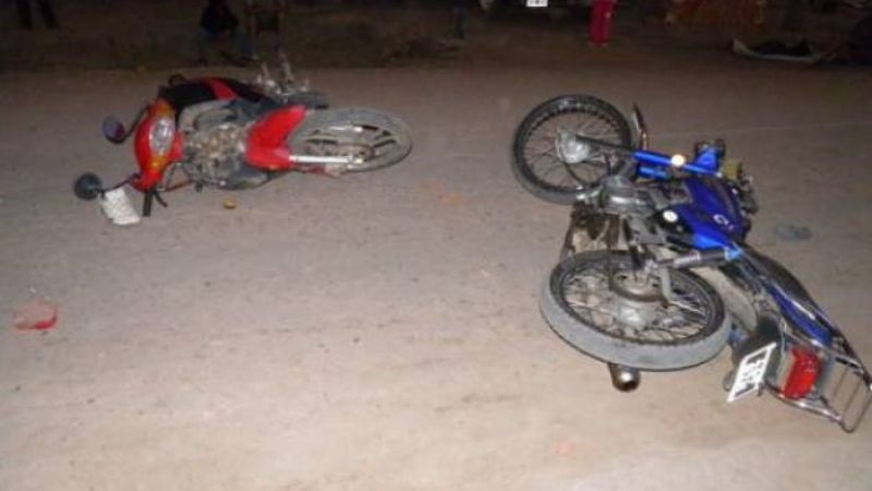 Dos motos dañadas en un siniestro vial