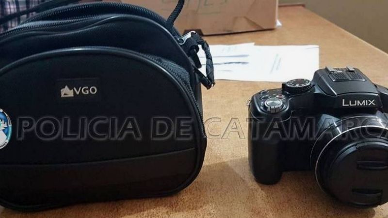 Recuperan una cámara fotográfica