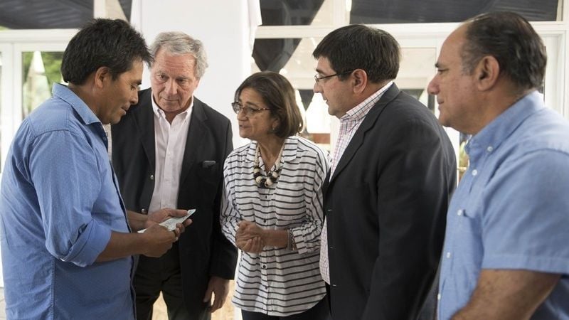 "Duele ver como se cierran fábricas, y los despidos que hemos tenido en el sector privado"