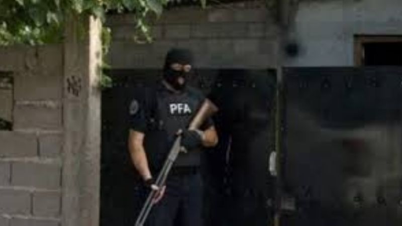 Fuerte operativo para desbaratar una banda narco
