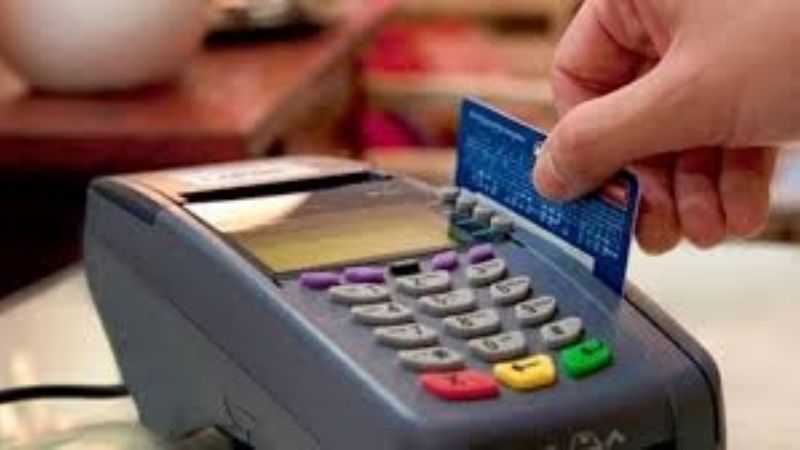 Incentivarán con premios el pago con tarjetas de débito