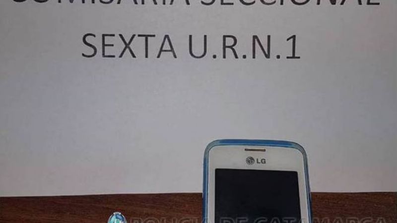 Compró un celular robado y lo devolvió a la Policía