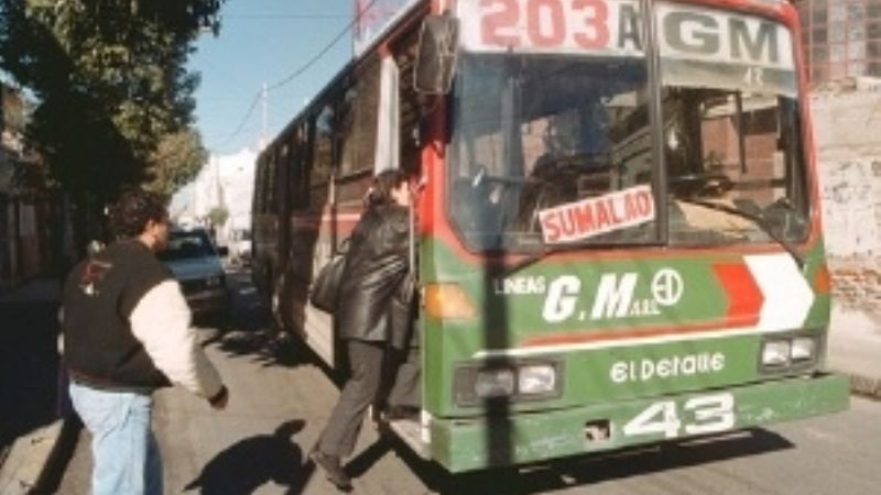 El transporte público entra hoy en su cuarto día consecutivo de paro