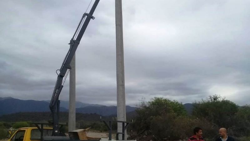 Avanza la obra de alumbrado del corredor Ojo de Agua - Av. Ocampo