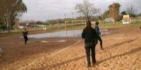 UN PÁRAMO: Así era la cancha donde entrenaban las “Kamikazes”.