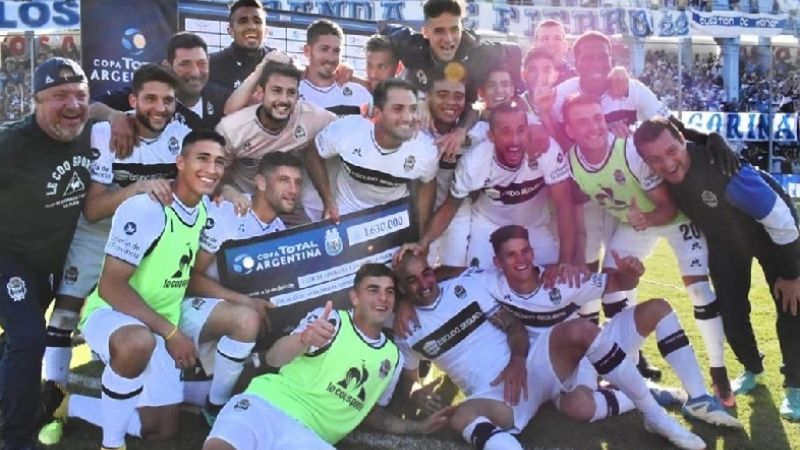 Gimnasia pasó por penales a la “semi” con River