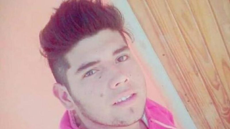 Volvía a su casa, se durmió en las vías y lo pisó el tren