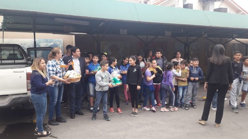 Alumnos de El Alto recorrieron los tres Poderes y Cotalí