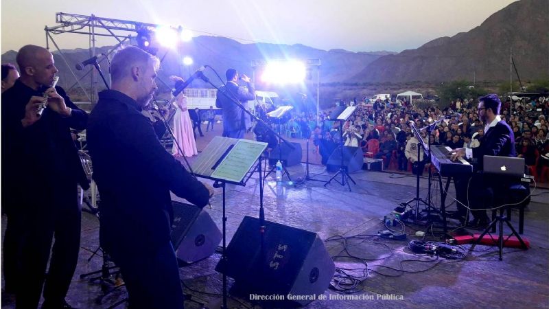 Inolvidable y multitudinario concierto lírico “La Ruta del Adobe se viste de gala”