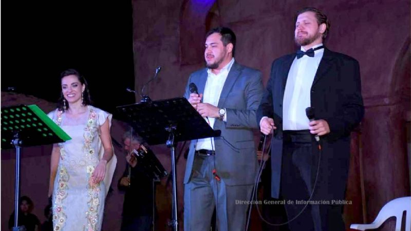 Inolvidable y multitudinario concierto lírico “La Ruta del Adobe se viste de gala”