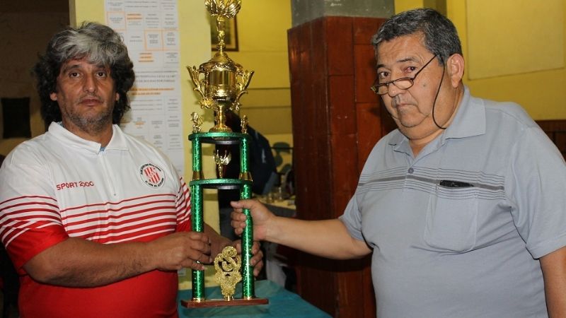 Villa Cubas “B” ganó el torneo 80° Aniversario del  Cycles