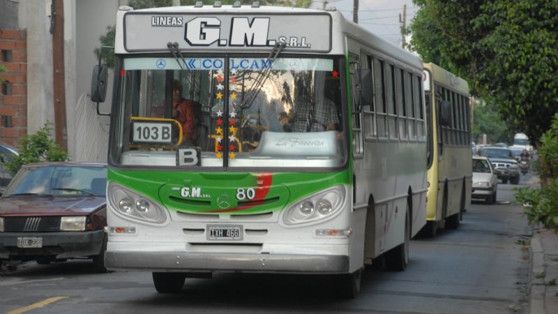 Hoy y mañana sigue el paro de colectivos