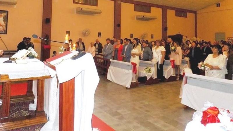 Casamientos comunitarios en la parroquia del Espíritu Santo