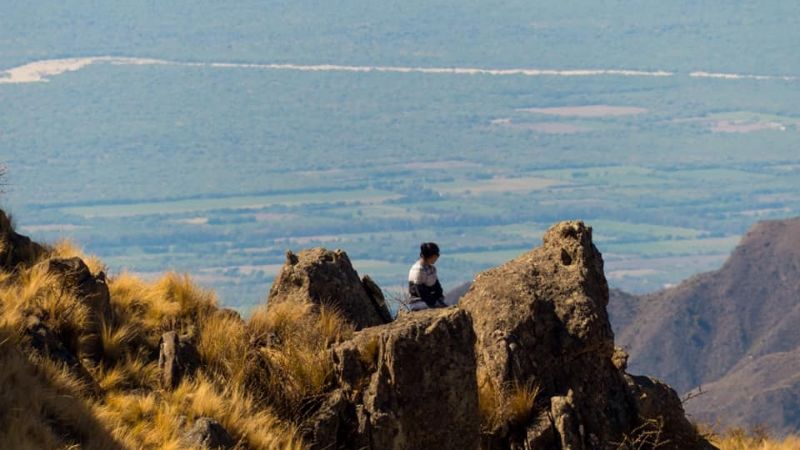 Imperdibles paisajes de Catamarca desde el cerro Crestón