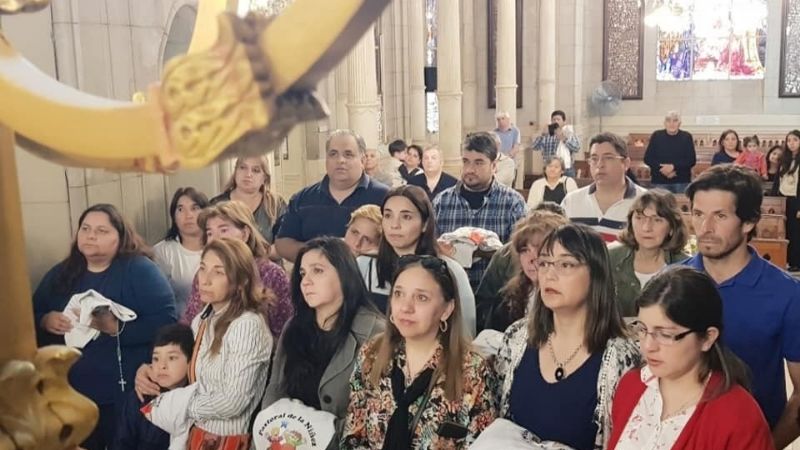 La Pastoral de la Niñez consagró su labor a los pies de la Virgen