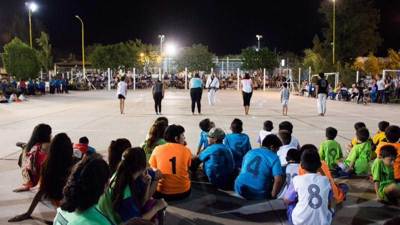 Actividades deportivas en el Polideportivo Mario “Kokin” Aragón