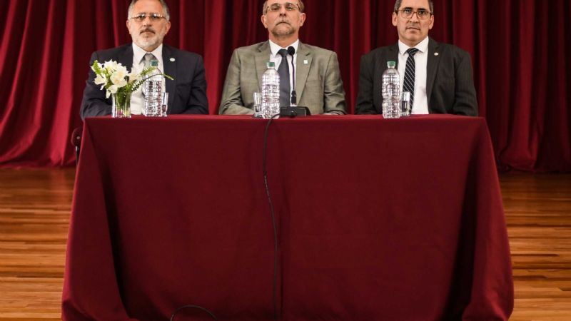 Solá Jais en la inauguración de las Jornadas Argentinas de Tratamiento de Minerales