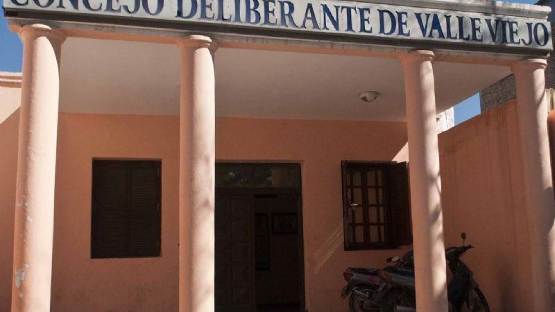 El CD de Valle Viejo se quedó sin “cash” y depende de Jalile