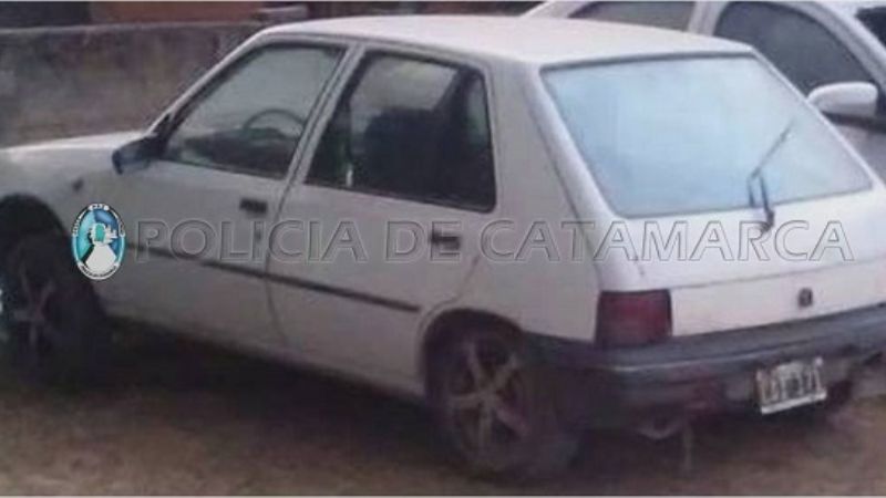 Recuperan auto robado