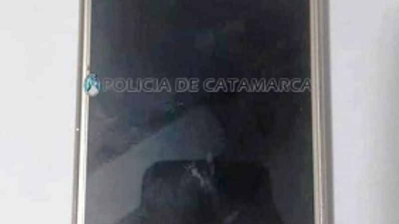 La policía encontró un celular robado