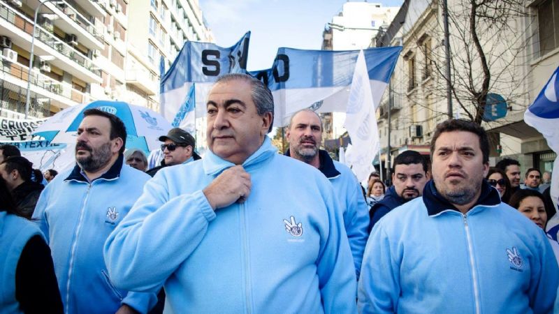 Sanidad reabrió paritarias y llegó al 35% de aumento con cláusula gatillo