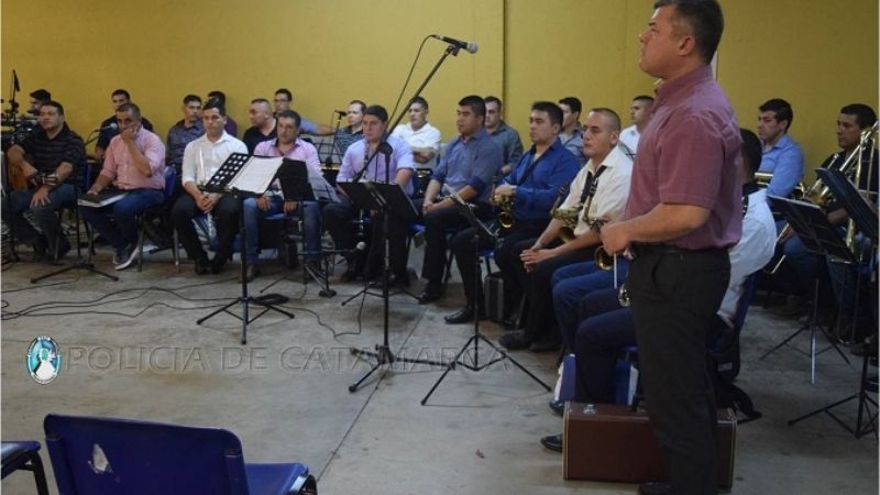 Agasajo a las Madres que trabajan en la Policía