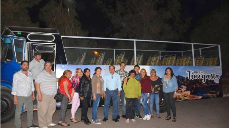 El “Bus Turístico” recorre Tinogasta