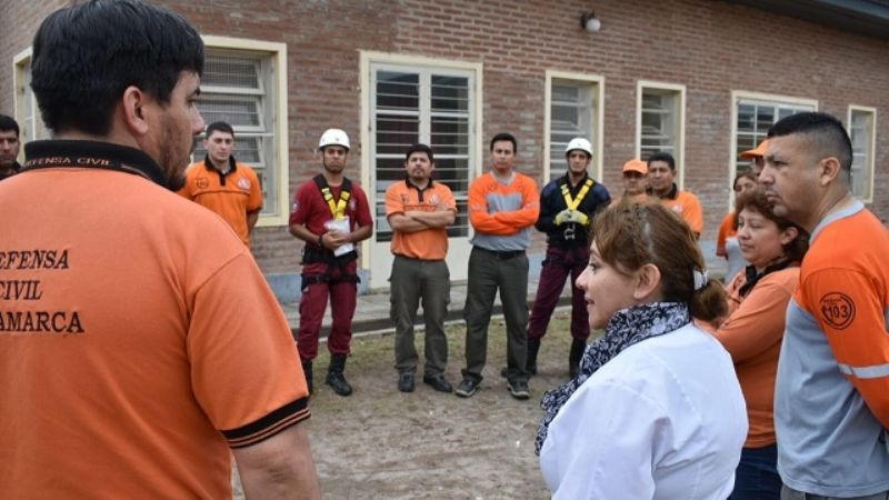 Realizaron simulacro de evacuación en escuela del norte de la Capital