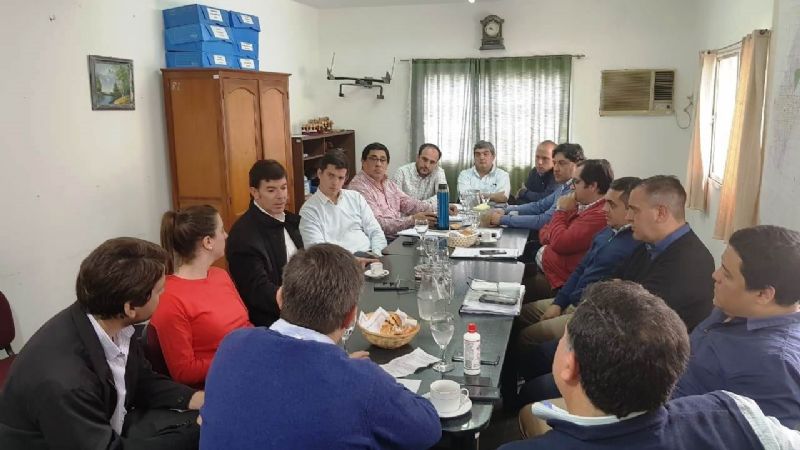 Reunión de trabajo en el CD con funcionarios provinciales