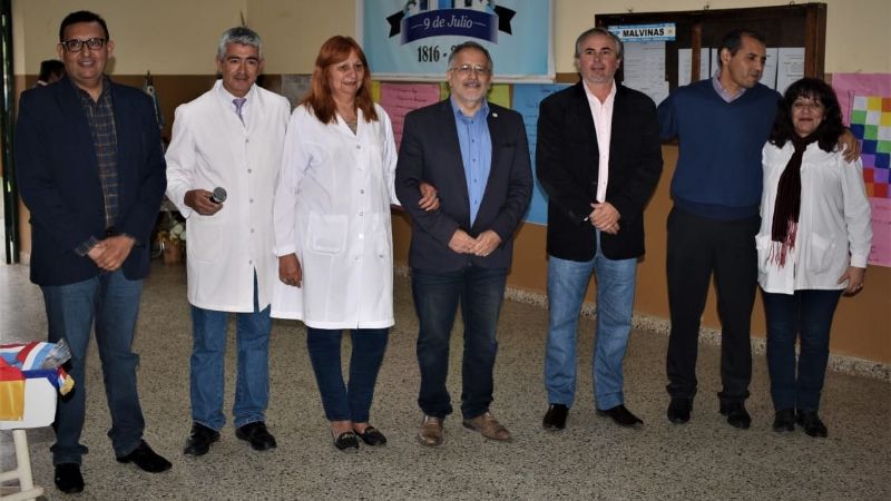 Los senadores Solá Jais y Fernández visitaron Mutquín