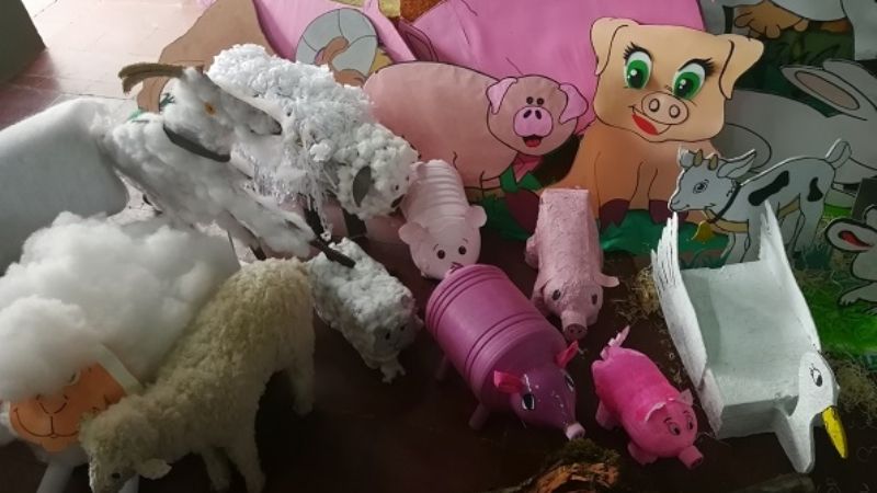 Colorida muestra de Ciencia en el Colegio del Carmen